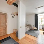 Historic Old Appartement *